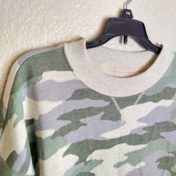 Aerie Good Vibes Camo oversized Sweater sz L - Picture 6 of 7